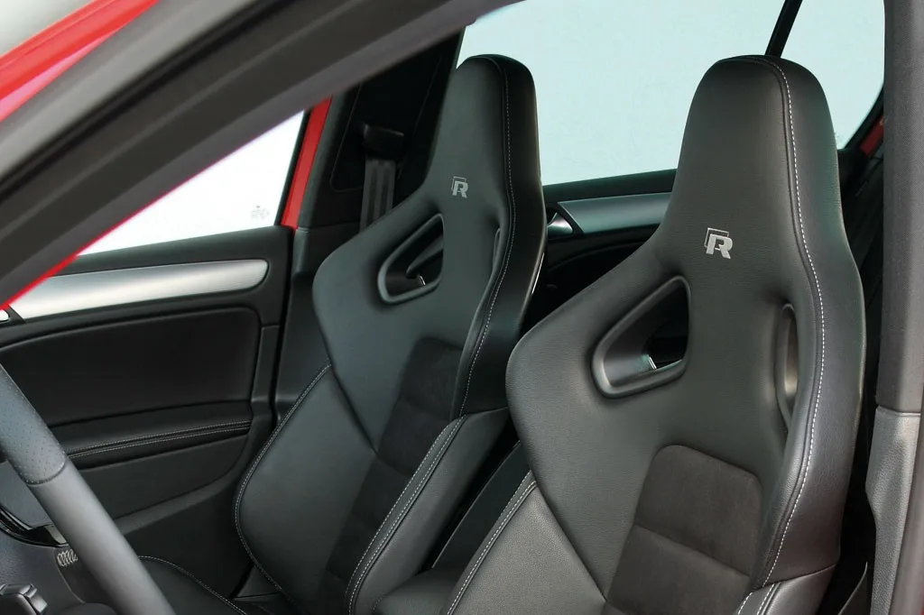 Sièges sport Audi/VW R — entretien constructeur
